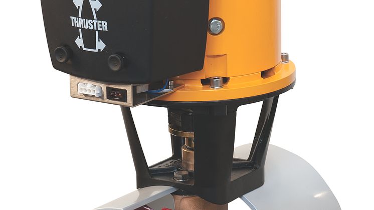 Hi-res image - VETUS - The new VETUS BOW18024D is a bow thruster providing 180 kgf on a 24V power supply