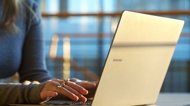 Galaxy Book5 Pro_1_4x5.jpg