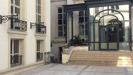 Smart Customer MDM in Frankreich: Uniserv France mit neuen Räumlichkeiten in Paris