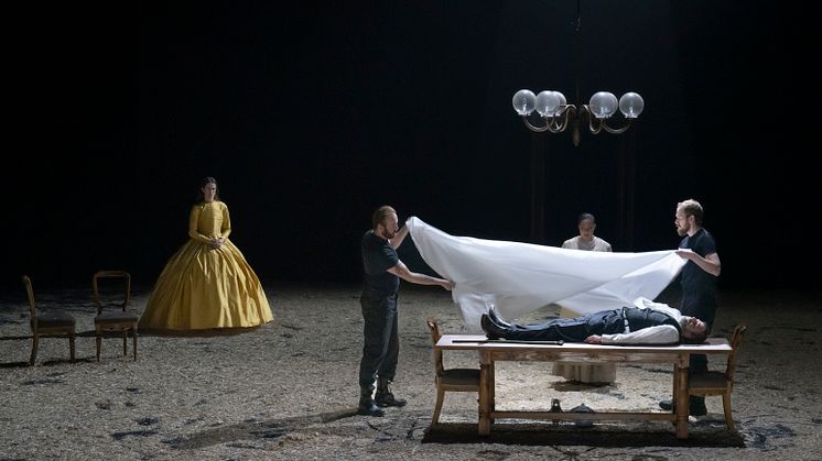 Framsyningsfoto, Lady Macbeth