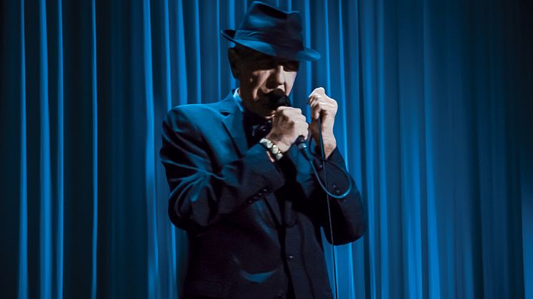 Leonard Cohen följer upp det nya albumet - släpper live-inspelning