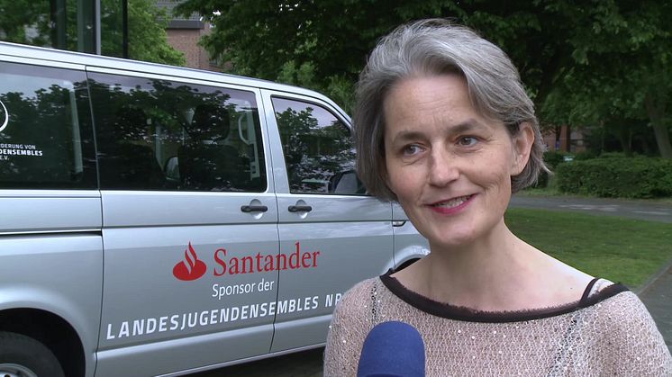 Santander spendet Bus für die Landesjugendensembles NRW 