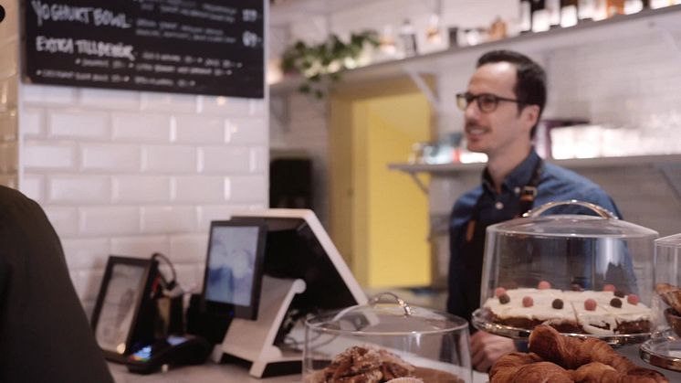 Alex är bäst i Sverige på Latte Art