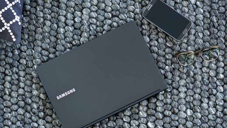 Samsung 9-series laptop_08