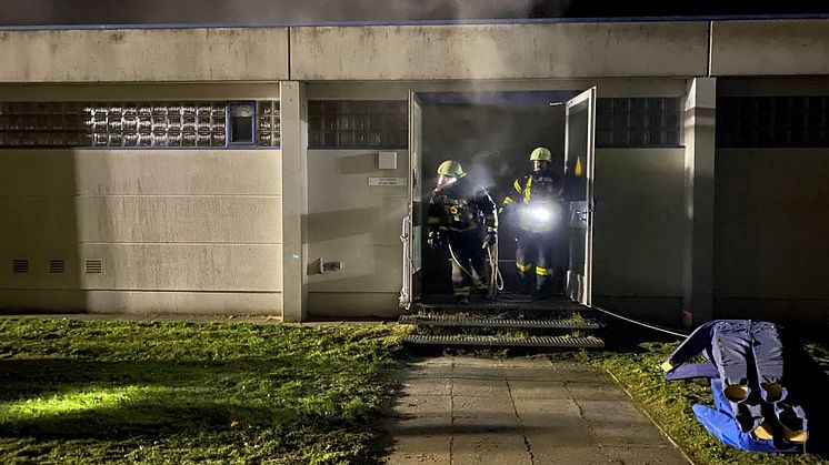 Atemschutzträger der Feuerwehr Hennstedt üben Einsatz im Umspannwerk Linden.