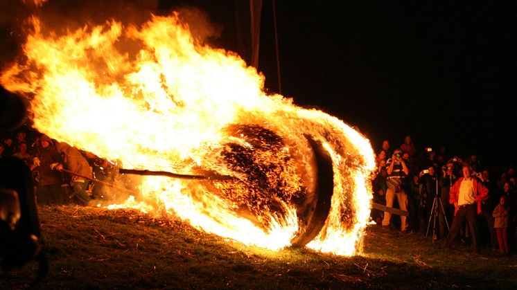 Osterräderlauf in Lügde.jpg