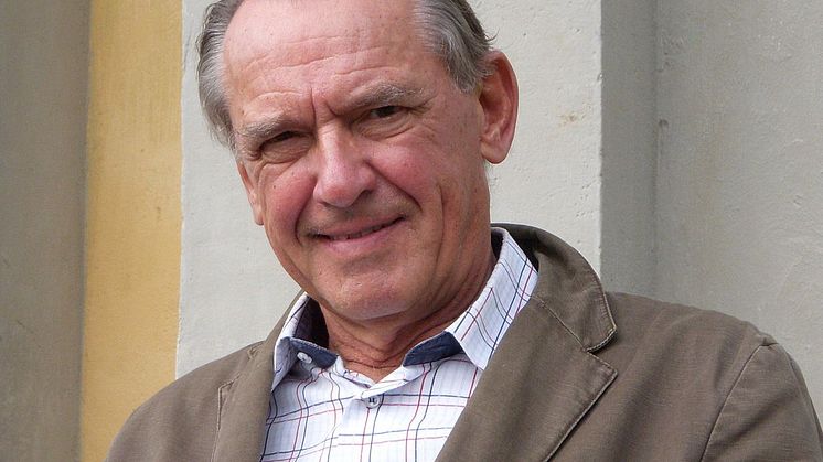 Jan Eliasson gästar Café Rosella den 12 mars.