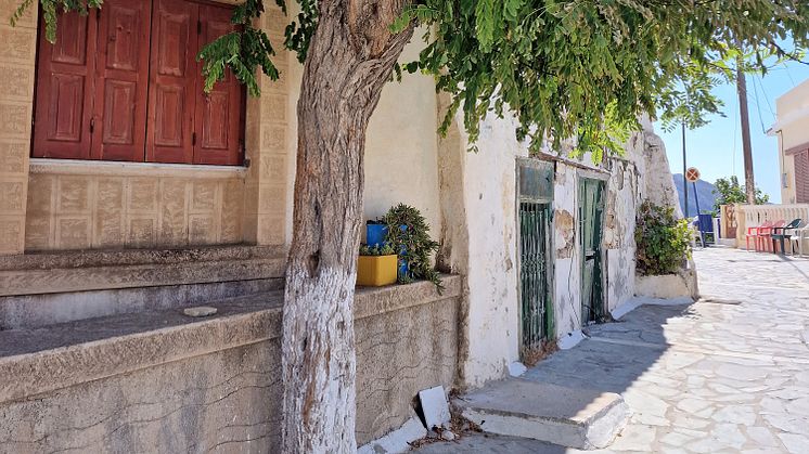 street-aperi-othos-karpathos-greece-tui