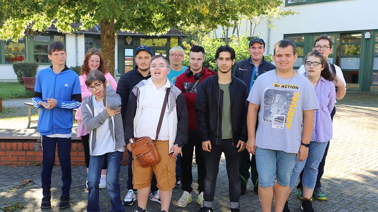 Start ins Berufsleben an den Hephata-Werkstätten - die Namen aller neuen Teilnehmenden in der Beruflichen Bildung von links nach rechts finden Sie am Ende des Beitrags. 
