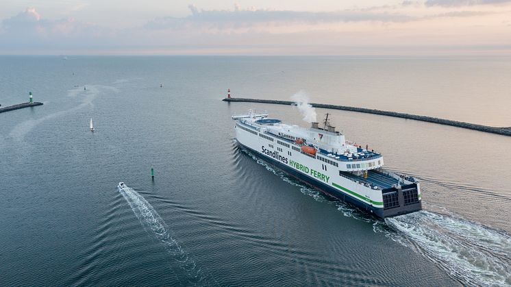 Scandlines' hybridfærge M/F Berlin (billede: Siemens/Ulrich Wirrwa)