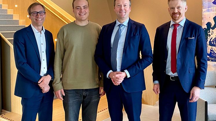 Från vänster till höger, Stefan Krook, ordförande Flower, John Diklev, VD Flower, Johan Lindehag VD Ellevio, Kristoffer Fröjd, Affärsutvecklingschef Ellevio.