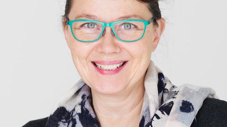 Marianne Gullberg, Lund, är professor i psykolingvistik med fokus på språkinlärning. Hon tilldelas Swensonska priset 2019 och är en av Kungl. Vitterhetsakademiens pristagare.