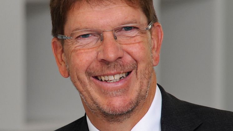 Hendrik Hund sieht die Branche vor großen Herausforderungen: Branche muss die Chancen der Digitalisierung konsequent nutzen.