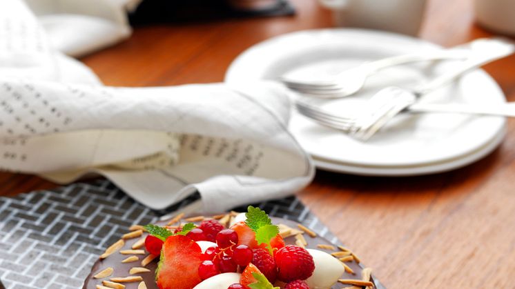 Lactose free Chocolate Cake with roasted Almonds - serving