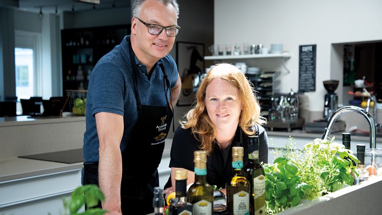 Accademia Di Lucas Måns Falk (kock) och Anna Mellberg (dietist). Fotografi av Emma Olsson.