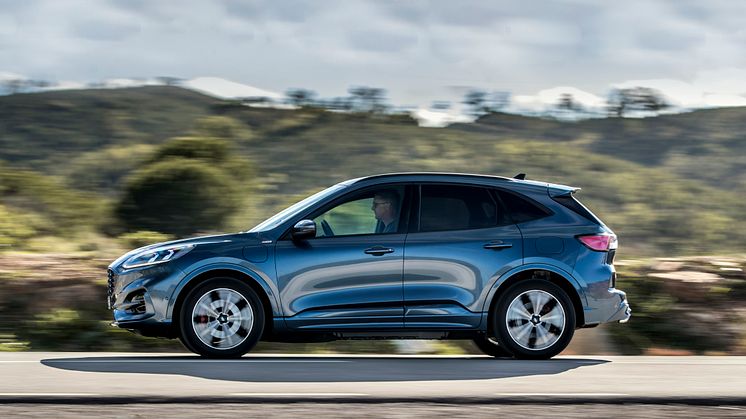 Ford Kuga ST Line ladbar hybrid 2020