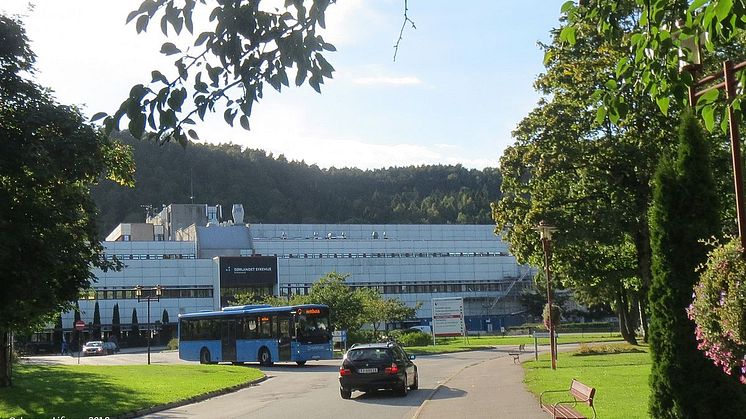 1200px-SSK-hovedinngang