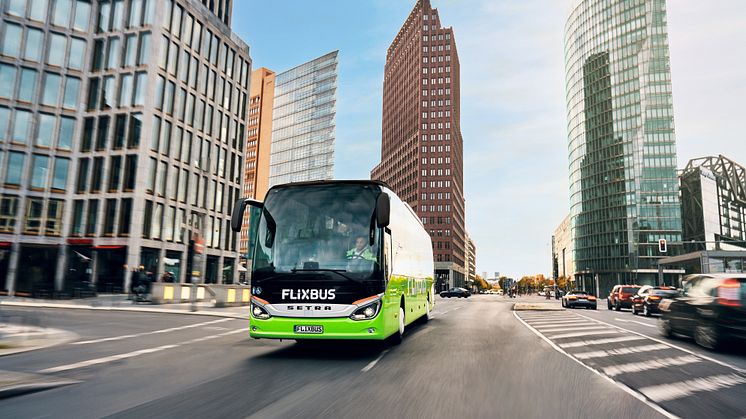 Flix rapporterar över 34 miljoner buss- och tågresenärer under högsäsong 