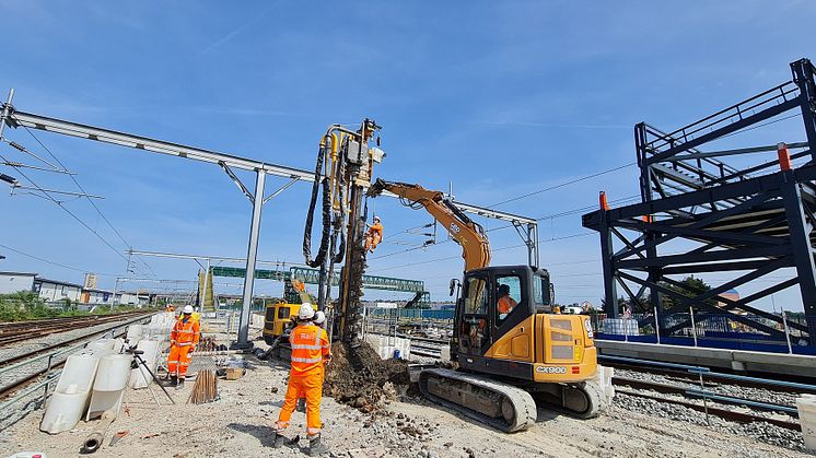 Preparing the railway for Brent Cross West 