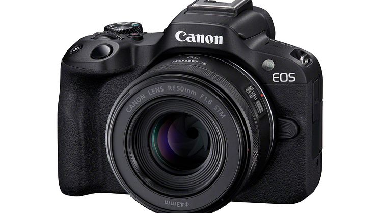 14_EOS R50_Black_FrontSlantLeft_RF50mmF1.8STM