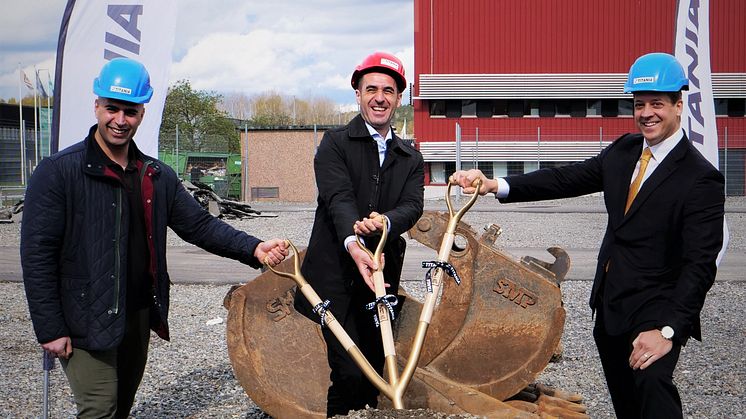 Massoud Zolfaghari (Projektchef på Titania AB), Gabriel Melki (1:e vice ordförande Kommunstyrelsen Botkyrka Kommun), Einar Janson (VD Titania AB)