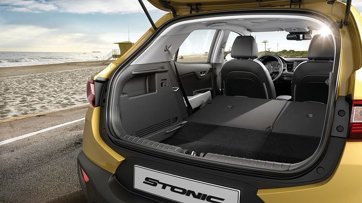 kia_stonic_my18_adjustable_cargo_floor_12256_68034