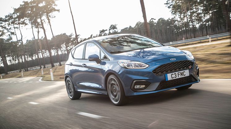 Ny Ford Fiesta ST rykker grænser – med spærredifferentiale og ultimativ dynamik  