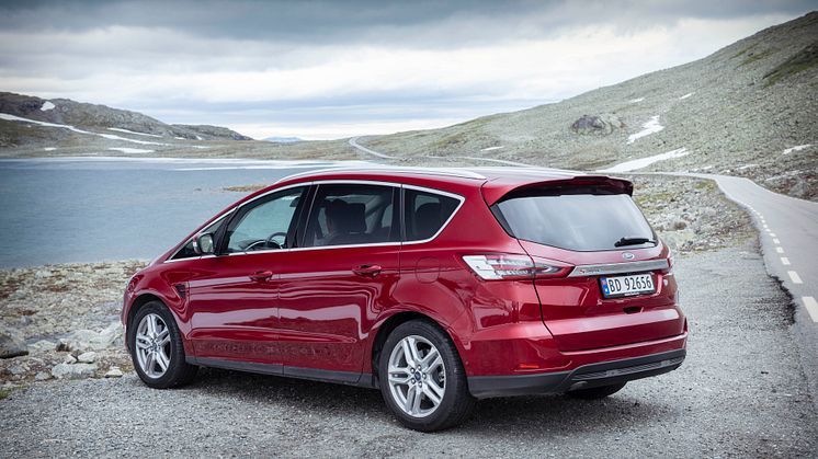 Endelig er nye S-MAX på plass i Norge - nå også med AWD