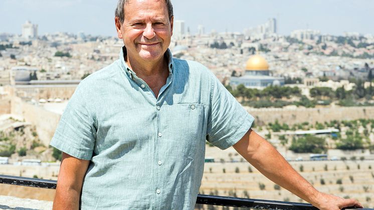 Svein Tindberg var i Jerusalem i 2017 for å gjere research til framsyninga Utafor. Med seg hadde han sine fire unge medspelarar. 