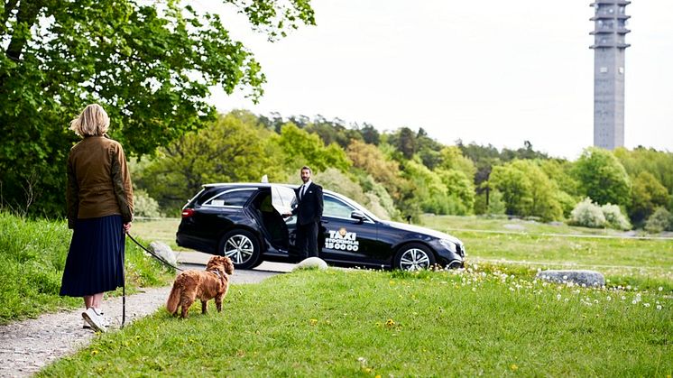 Enligt Sustainable Brand Index 2024, har Taxi Stockholm rankats till det mest hållbara varumärket inom taxibranschen i Sverige enligt konsumenterna. Denna studie är den största oberoende undersökningen i Europa som fokuserar på hållbart varumärkesbyg