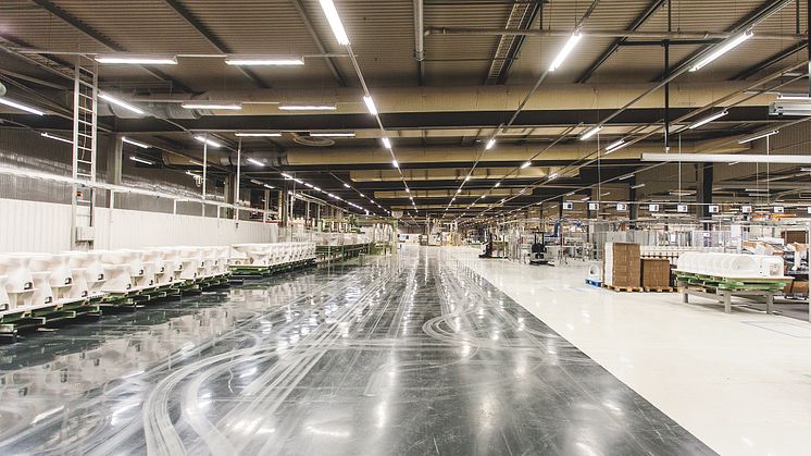 Geberit pitkälle automatisoitu keramiikkatuotanto Tammisaaren tehtaalla