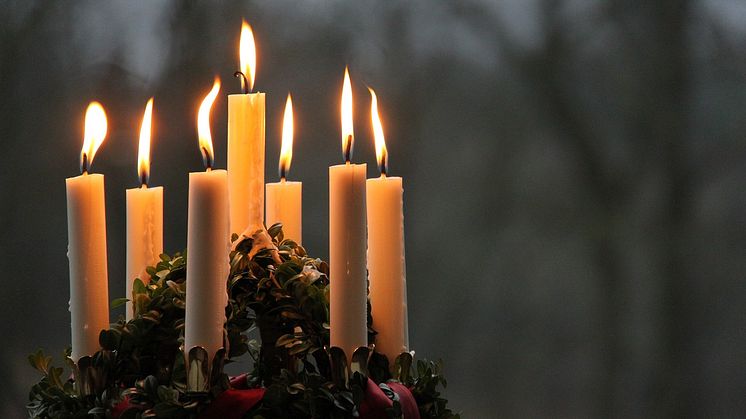 Luciakröning på Ronneby torg den 13 december kl 17-19 under Julkvällen