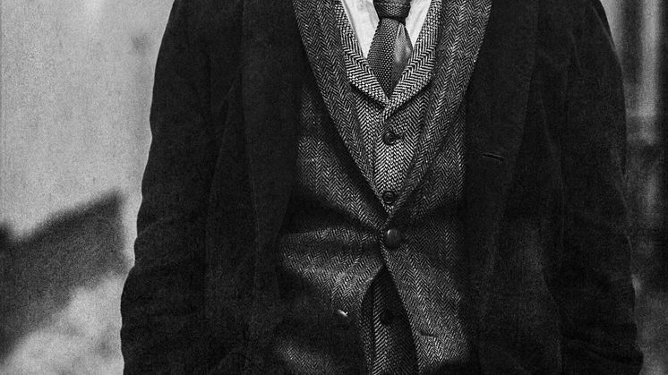 Niclas Frisk, Atomic Swing