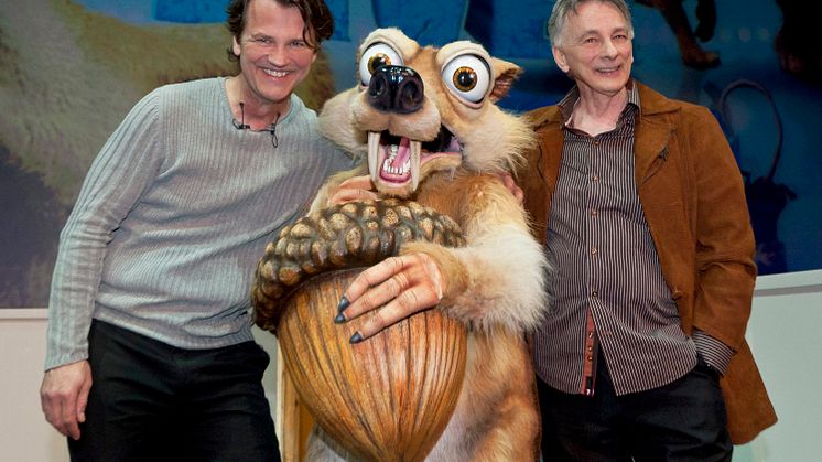 ICE AGE LIVE! EIN MAMMUTIGES ABENTEUER: Säbelzahneichhörnchen aus Eiszeit zum Leben erweckt!
  
