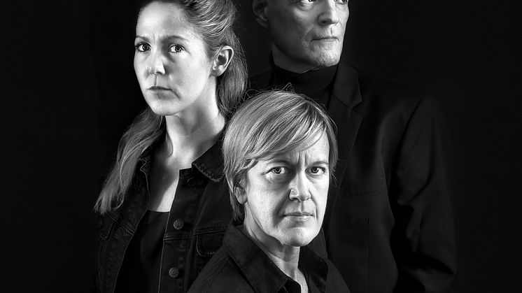 Cecilia Lindqvist, Niki Gunke Stangertz och Jacob Ericksson i "Ellen Babić”. Foto: Patrick Miller