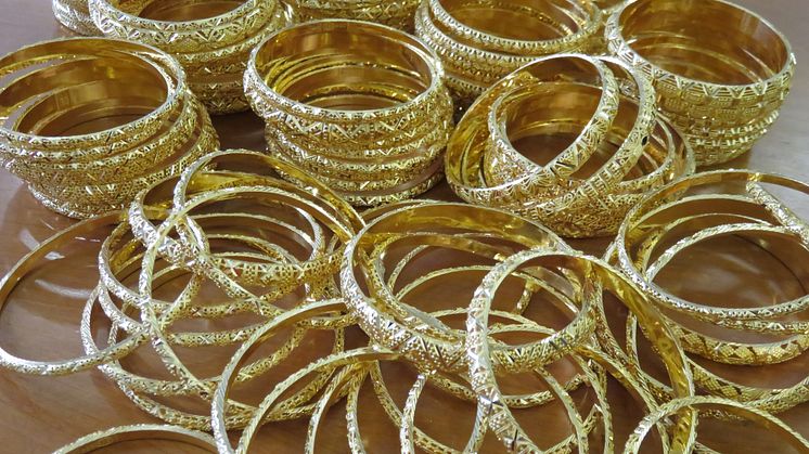 LON 2115 Bracelets 2