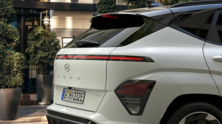 HYU_SX2_eEV_EViz_NLine_Env_W60_Serenity_White_Pearl_C13