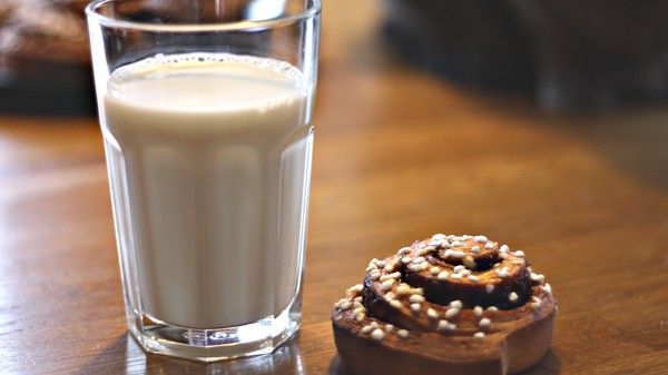 Findus kanelbullar serveras på Mjölkens Dag i Stockholm 