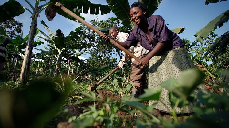 Angela Mukababirwa och hennes man Ivan i Uganda