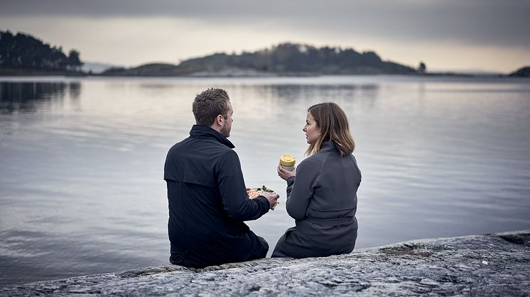 Hogia har sitt huvudkontor i Stenungsund, precis vid havet. Lunchen kan avnjutas vid strandkanten.
