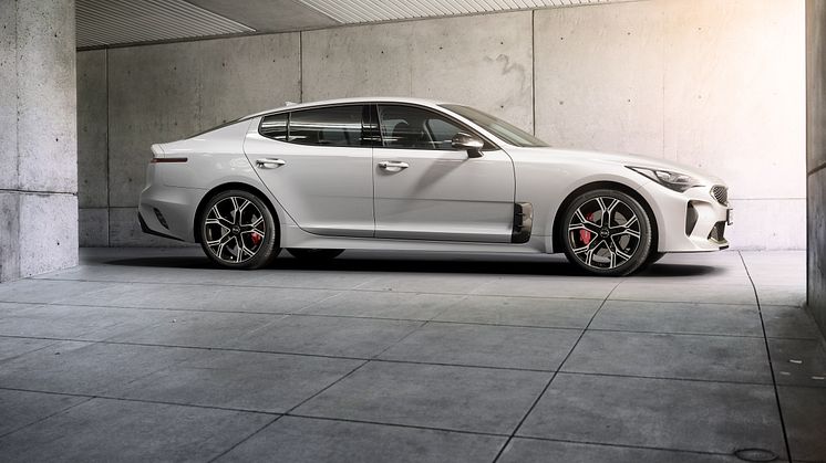 Kia Stinger - exterior 8