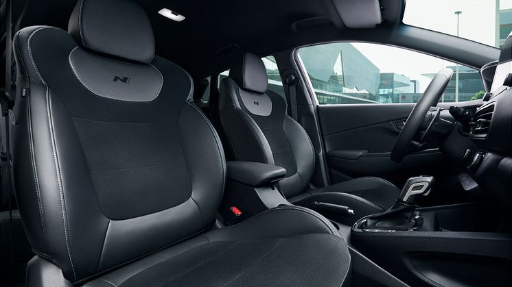 hyundai-kona-n-test-drive-sonic-blue-details-12