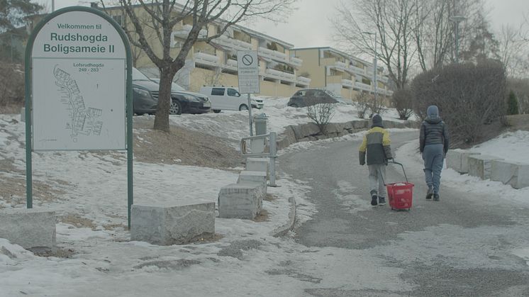 Still fra film, Mortensrudsteinen