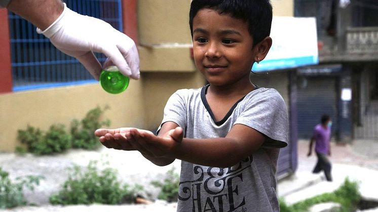 Millionavtale om hjelp til koronarammede i Nepal