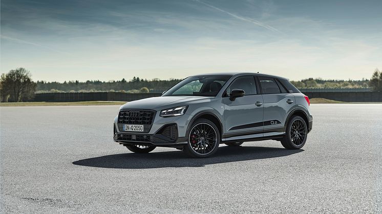 Audi Q2 (Pilegrå)