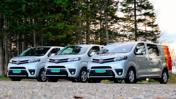 Flere lengder: Toyota Proace leveres i tre ulike lengder. Foto: Markus Bergli
