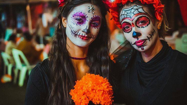 Fira Dia de Muertos hela höstlovet på Världskulturmuseet