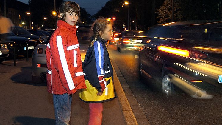 Straßenverkehr: Fußgänger sind oft unsichtbar