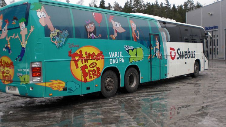 Disney och Swebus underhåller familjer på sportlov