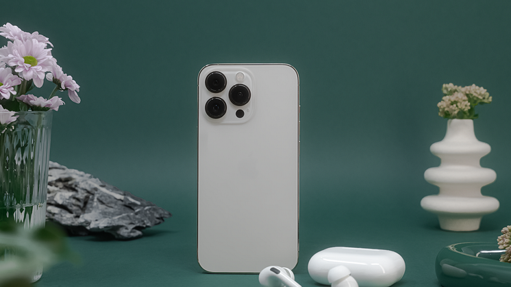 iPhone 13 Pro, Apple AirPods Pro 1_rekonditionerad_refurbed.png